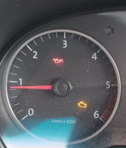 Oil pressure warning on cluster